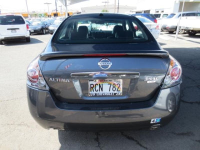 2009 Nissan Altima  3.5 SE
