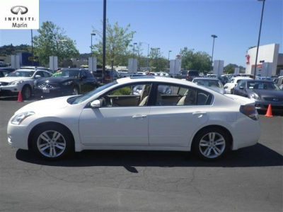 2010 Nissan Altima  3.5 SR