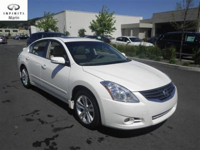 2010 Nissan Altima  3.5 SR