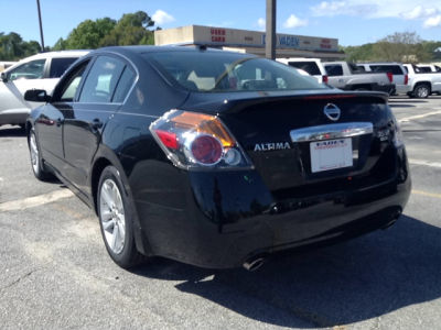 2010 Nissan Altima 3.5 SR