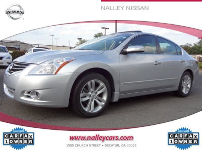 2010 Nissan Altima  3.5 SR