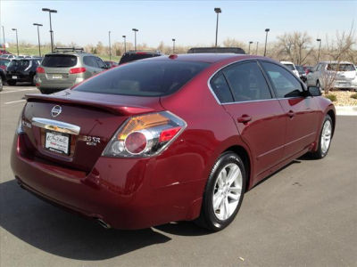2010 Nissan Altima 3.5 SR