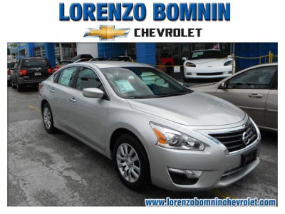 2013 Nissan Altima  SV