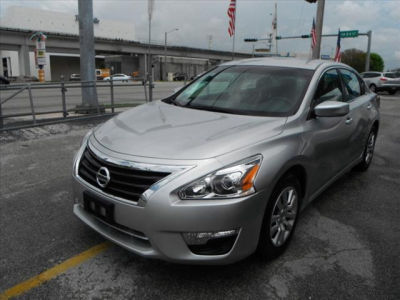 2013 Nissan Altima  SV
