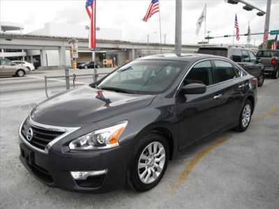 2013 Nissan Altima  SV