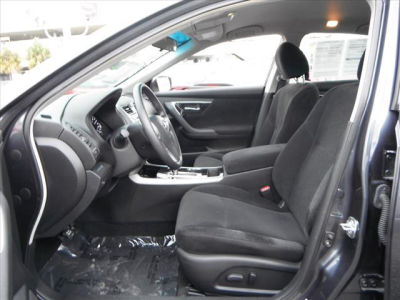 2013 Nissan Altima  SV