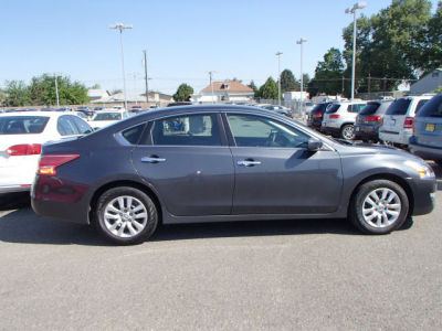 2013 Nissan Altima  2.5 S