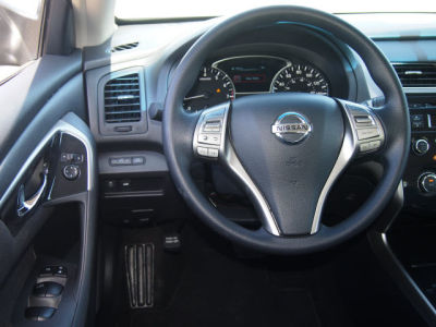 2013 Nissan Altima  2.5 S