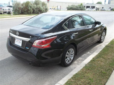 2013 Nissan Altima  4DR SDN I4 CVT 2.