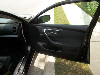2013 Nissan Altima  4DR SDN I4 CVT 2.