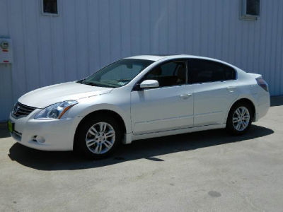 2010 Nissan Altima  2.5 S