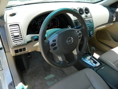 2010 Nissan Altima  2.5 S