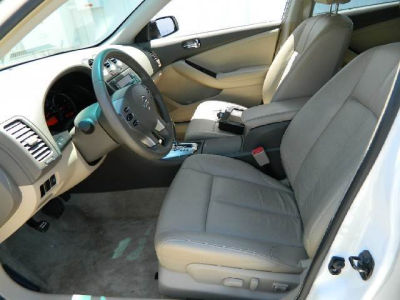 2010 Nissan Altima  2.5 S
