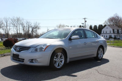 2012 Nissan Altima  3.5 SR