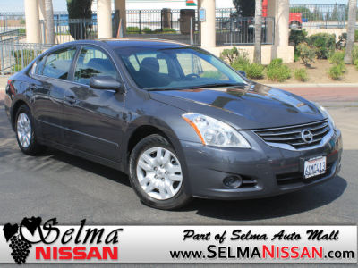 2012 Nissan Altima  2.5 S