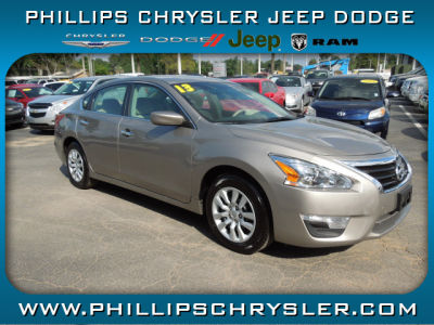 2013 Nissan Altima  2.5 S
