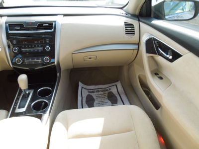 2013 Nissan Altima  2.5 S
