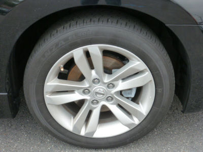 2011 Nissan Altima  3.5 SR