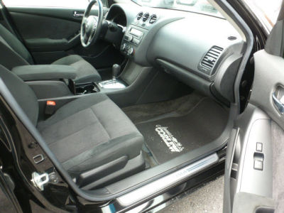 2011 Nissan Altima  3.5 SR