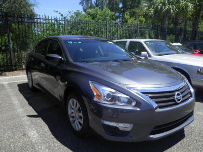 2013 Nissan Altima  2.5 S