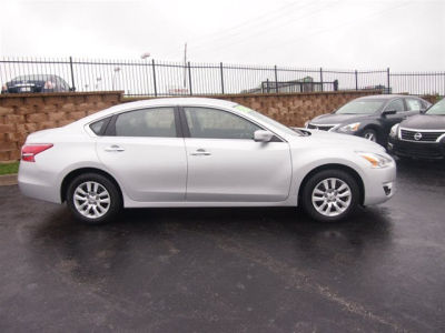 2013 Nissan Altima  2.5 S