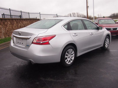 2013 Nissan Altima  2.5 S