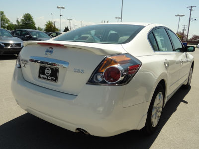 2012 Nissan Altima  2.5 S