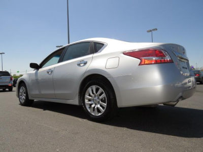 2013 Nissan Altima  2.5 SV