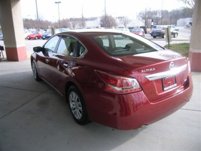 2013 Nissan Altima  2.5 S