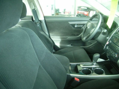 2013 Nissan Altima  2.5 S
