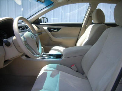 2013 Nissan Altima  S