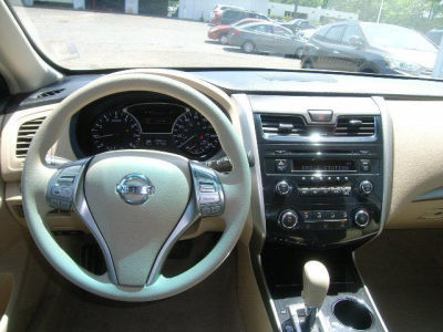 2013 Nissan Altima  S
