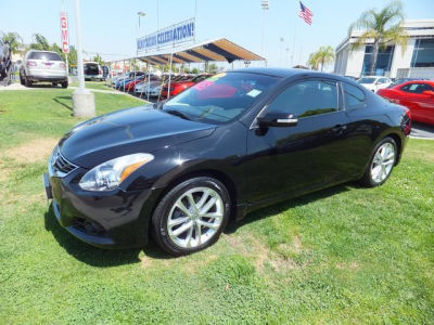 2010 Nissan Altima  3.5 SR