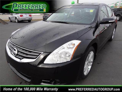 2010 Nissan Altima  3.5 SR