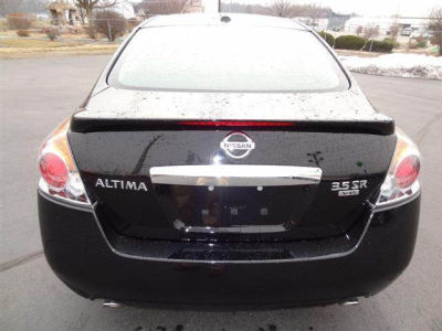 2010 Nissan Altima  3.5 SR