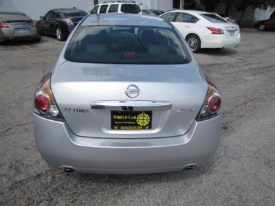 2010 Nissan Altima  2.5 S