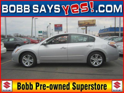 2010 Nissan Altima  3.5 SR
