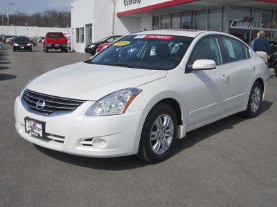 2010 Nissan Altima  2.5 SL