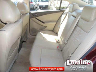 2010 Nissan Altima  3.5 SR