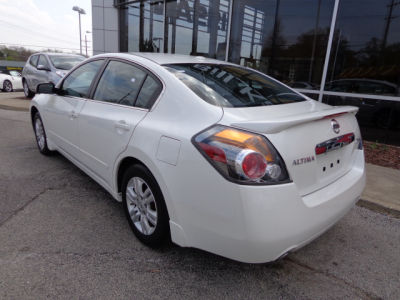 2010 Nissan Altima  2.5 SL