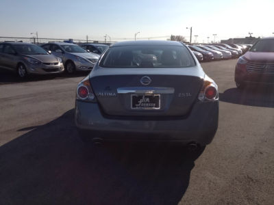2010 Nissan Altima  2.5 SL