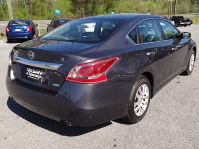2013 Nissan Altima  S