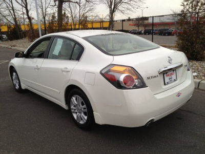 2010 Nissan Altima  2.5 SL