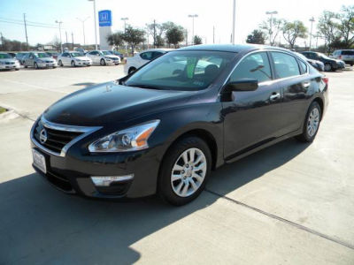 2013 Nissan Altima  2.5 S