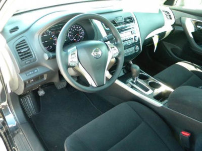 2013 Nissan Altima  2.5 S