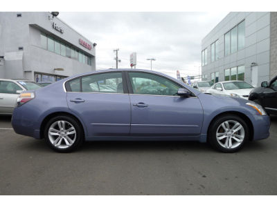 2010 Nissan Altima  3.5 SR