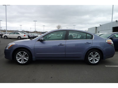 2010 Nissan Altima  3.5 SR
