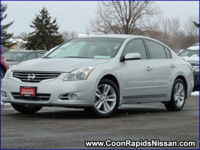 2012 Nissan Altima  3.5 SR
