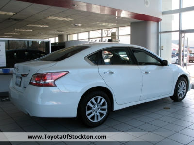 2013 Nissan Altima  2.5 S