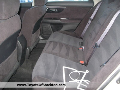 2013 Nissan Altima  2.5 S